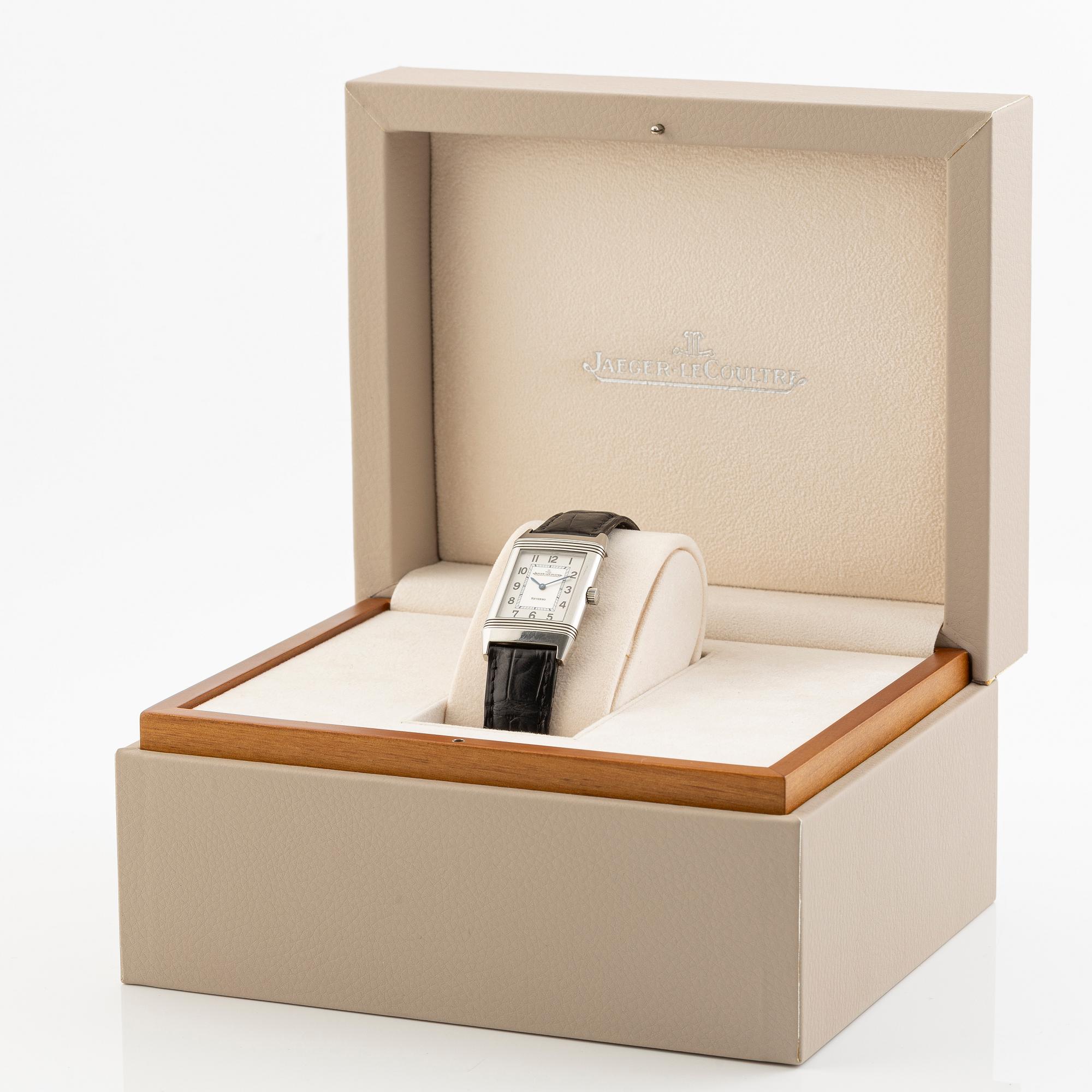 Jaeger-LeCoultre, Reverso Classique, wristwatch, 38.5 x 23.05 mm.