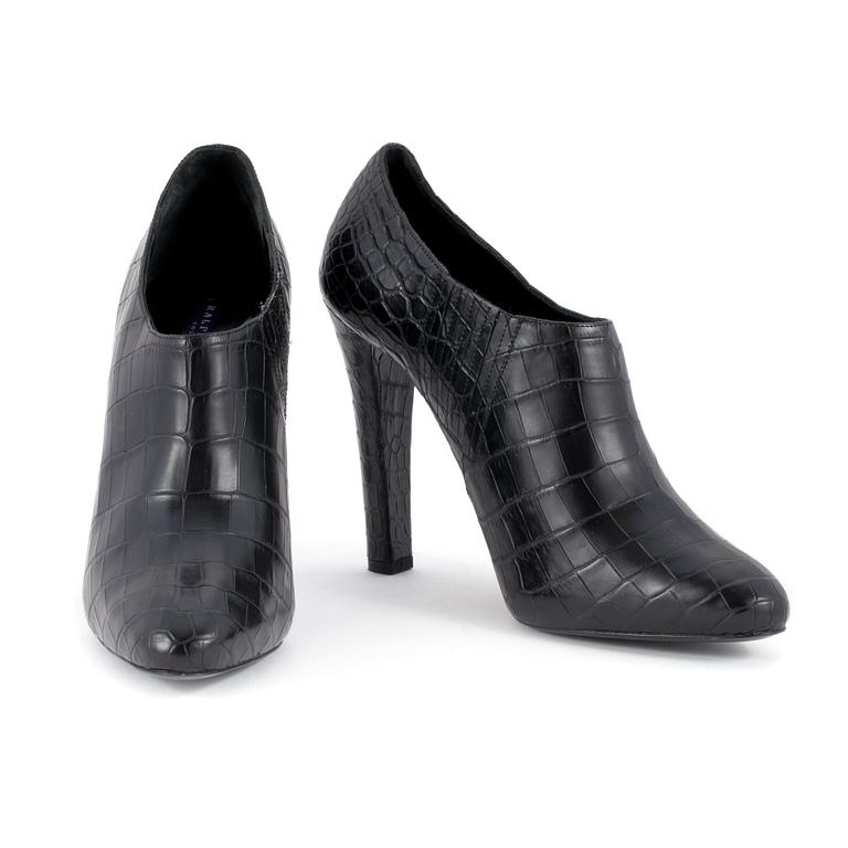 BOOTS, Ralph Laurent.