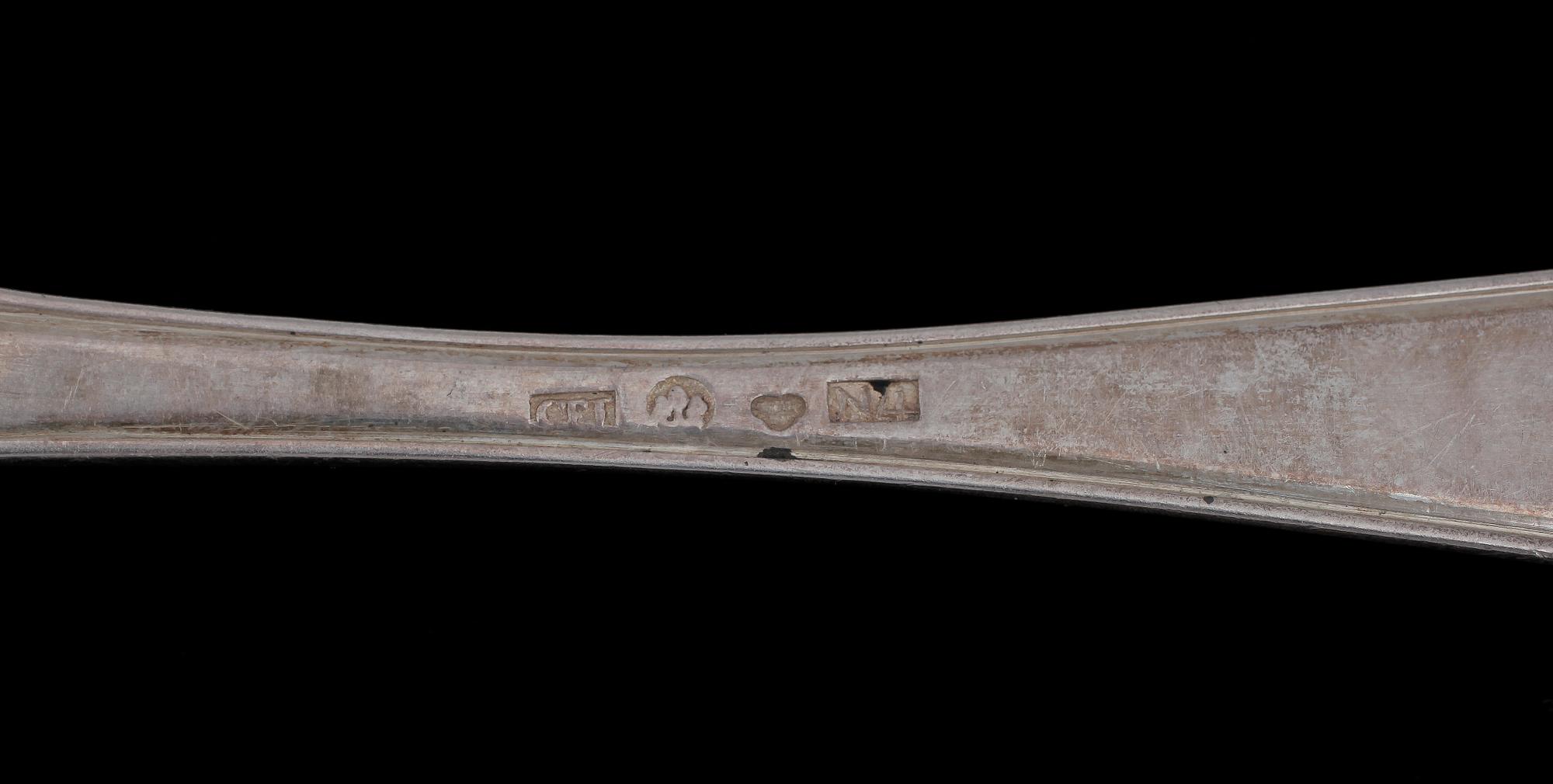 SKEDAR, 16 st, silver, bl a Johan Malmstedt, Göteborg 1811. Tot vikt 749 g.