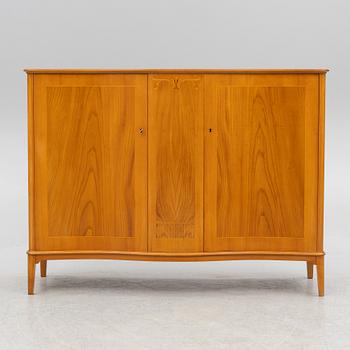 Cabinet, Swedish modern, 1940s.