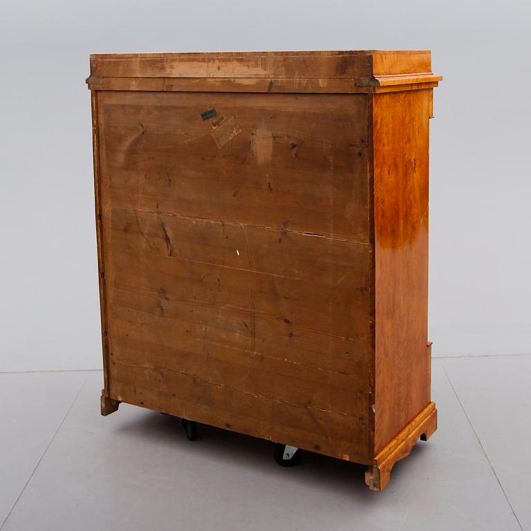 CHIFFONJÉ, 1800-talets mitt.