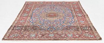 An Isfahan, semi-antique rug, c. 205 x 135 cm.