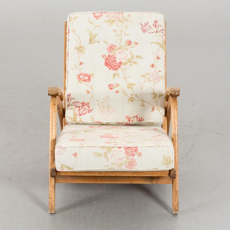 A ARMCHAIR FROM SECOND HALF OF 20TH CENTURY.