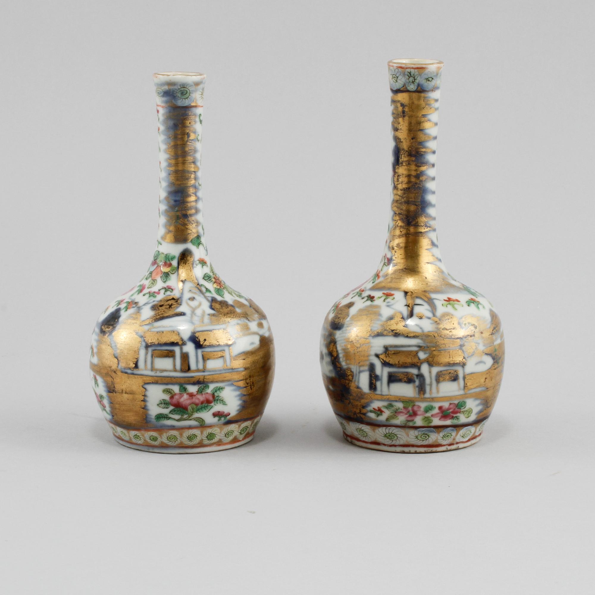 VASER, ett par, porslin, Kina, 1800-tal.