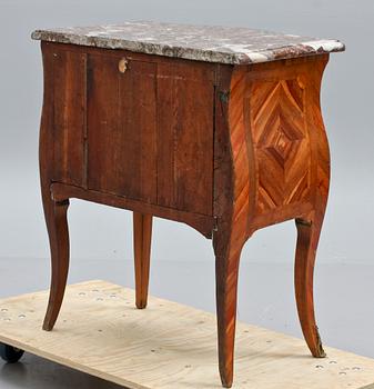 BYRÅ, Louis XV. Troligen Frankrike. 17/1800-tal.