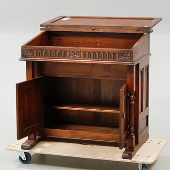 A lectern in English style, made in the first half of the 20th century.