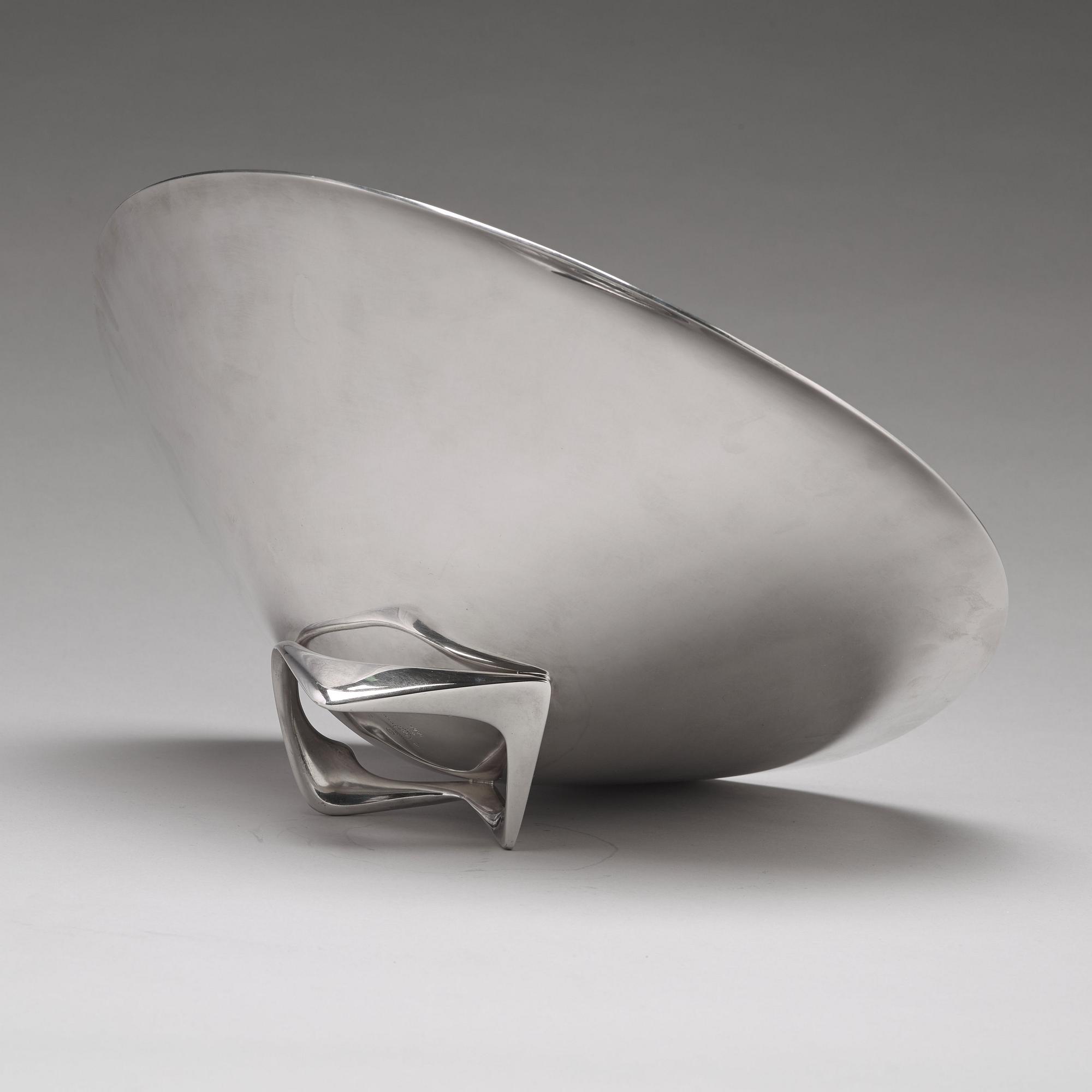 Henning Koppel, a sterling bowl, executed by Georg Jensen, Copenhagen 1948-77, design nr 980 A.