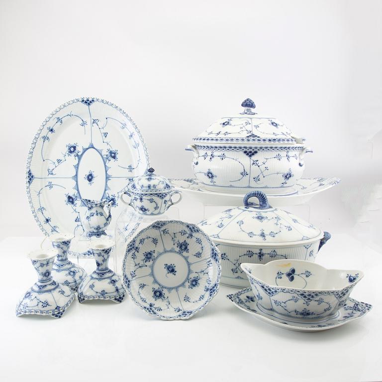 Servis 10 dlr "Musselmalet hel och halvblonde", Royal Copenhagen porslin 1900-talets andra hälft.