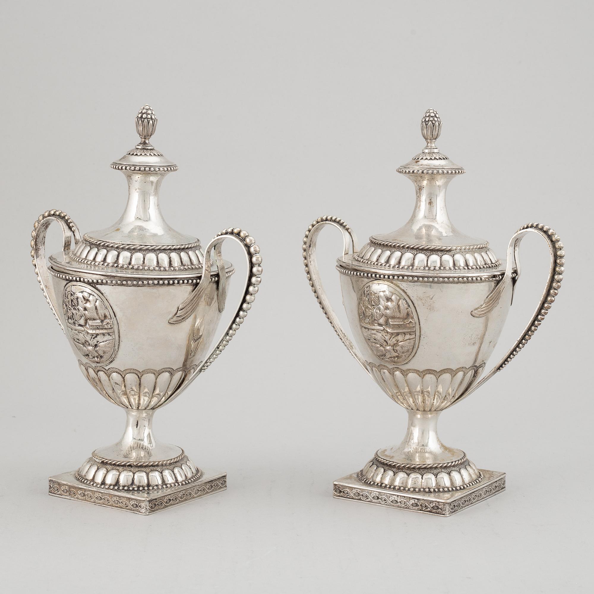 Berndt Johan Frodelius, sockerskålar, ett par, silver, Marstrand 1788. Gustavianska.