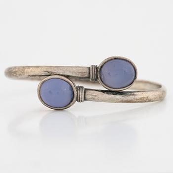 Sterling silver bangle with blue quartz.