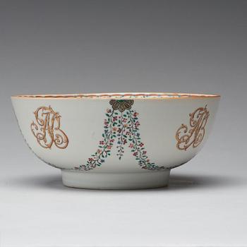 A famille rose punch bowl, Qing dynasty, Qianlong (1736-95).