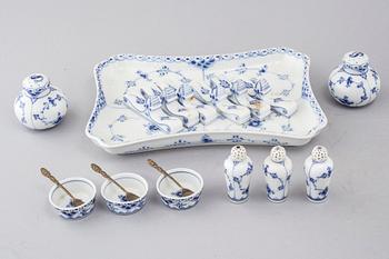 A porcelain tableware set of 69 pcs, "Musselmalet" by Royal Copenhagen, second half of the 20th century.