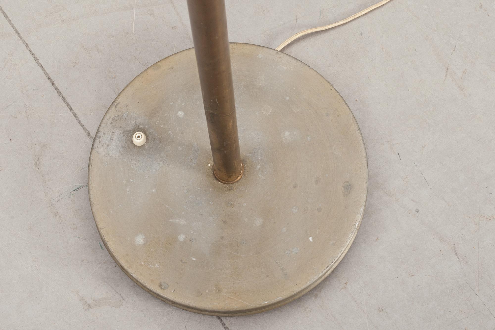 GOLVLAMPA, modell 2368/2148, "Stora Kamelen", Josef Frank, Firma Svenskt Tenn.