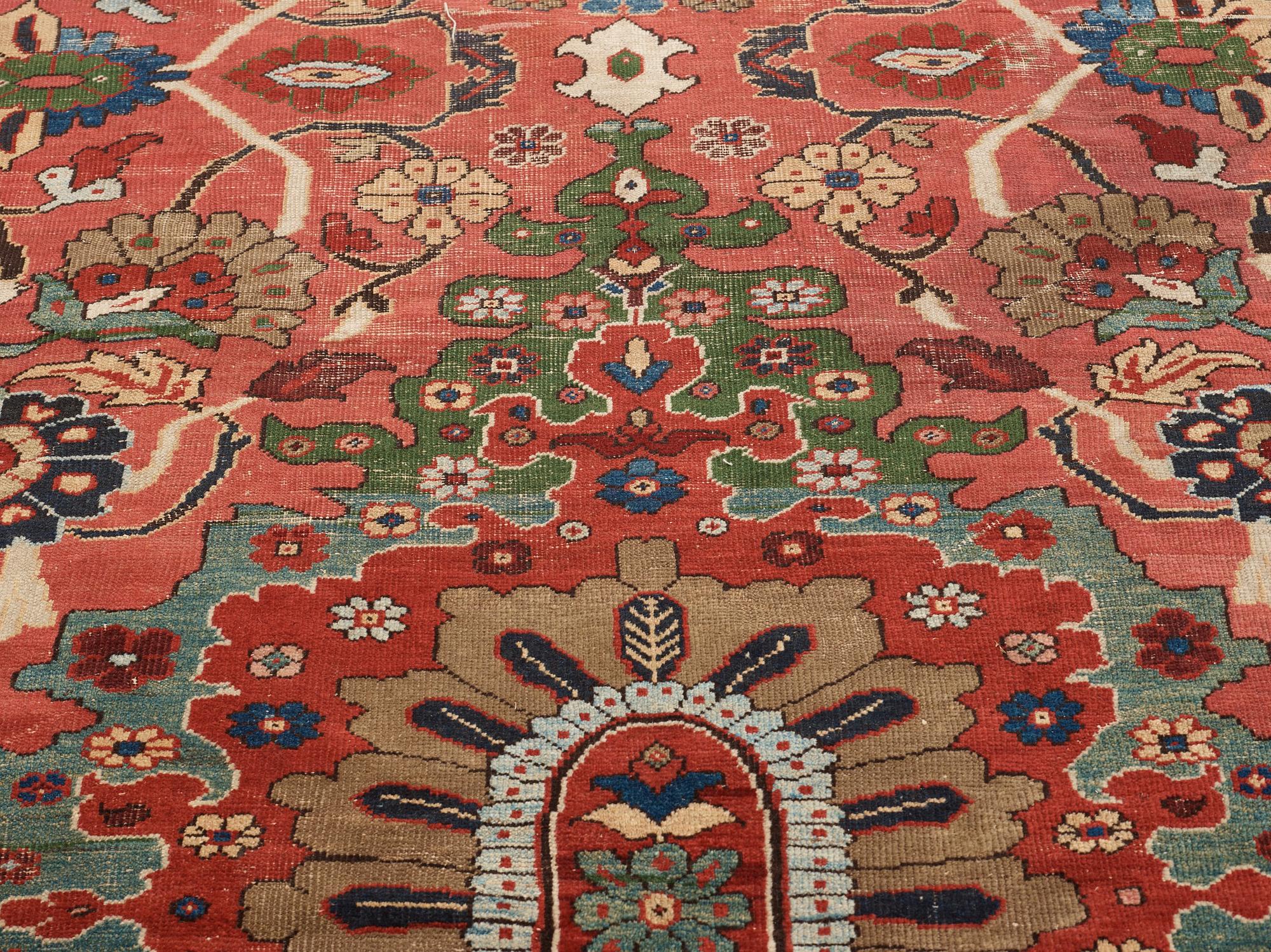 ANTIQUE MAHAL. 529,5 x 374,5 cm.