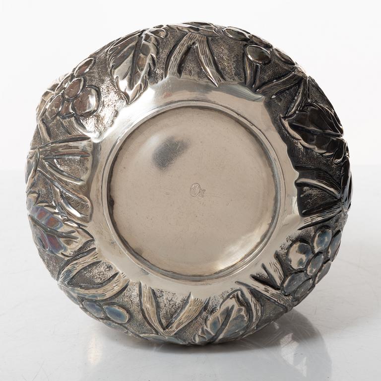 Vase with handles, silver, second half of the 20th century.