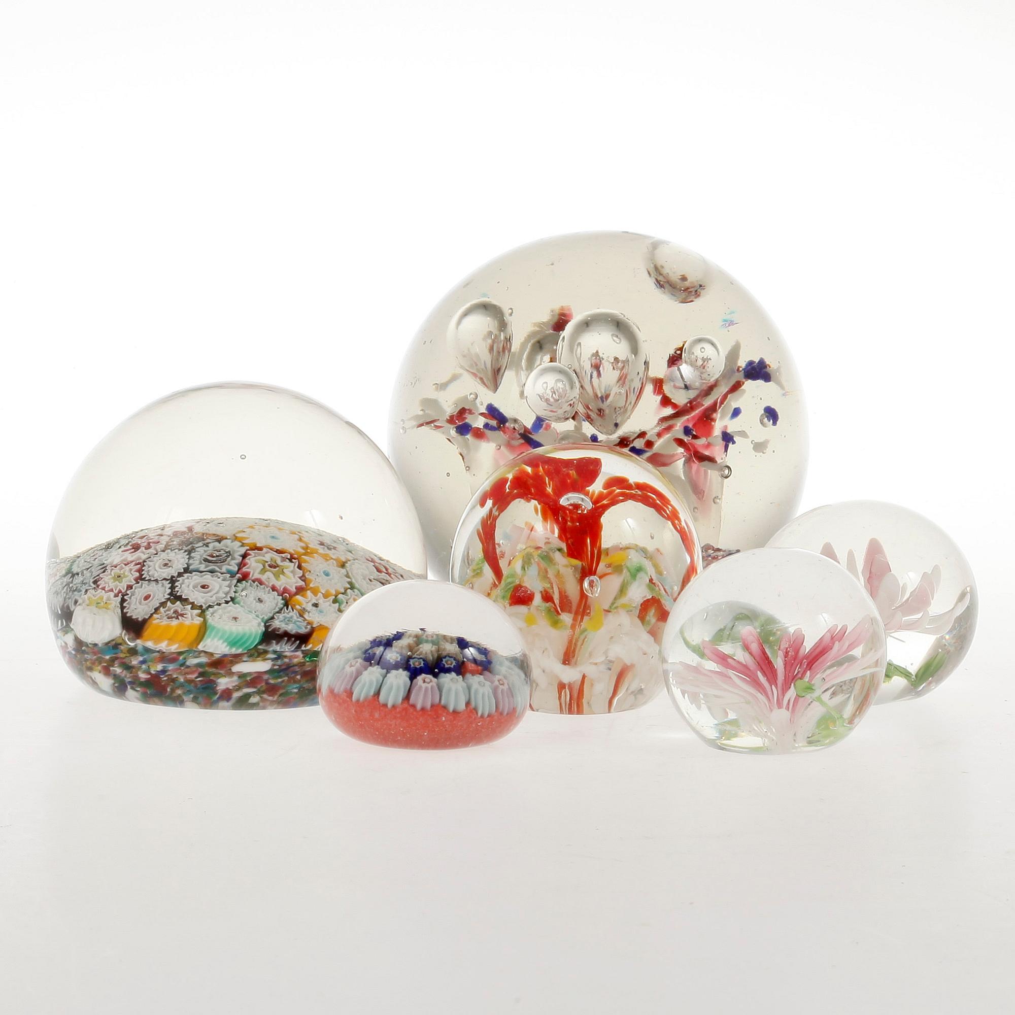 BREVPRESSAR, 6 st, glas, bla etikettmärkt Giacobbe Murano, 1900-tal.