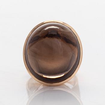 Kaunis Koru, 14K gold ring and cabochon-cut smoky quartz. Toivo J Toponen, Helsinki 1964.