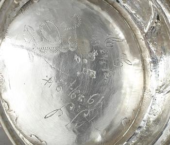 BÄGARE, silver, Carl Lemon, Uppsala, 1762. Vikt ca 389 gram.