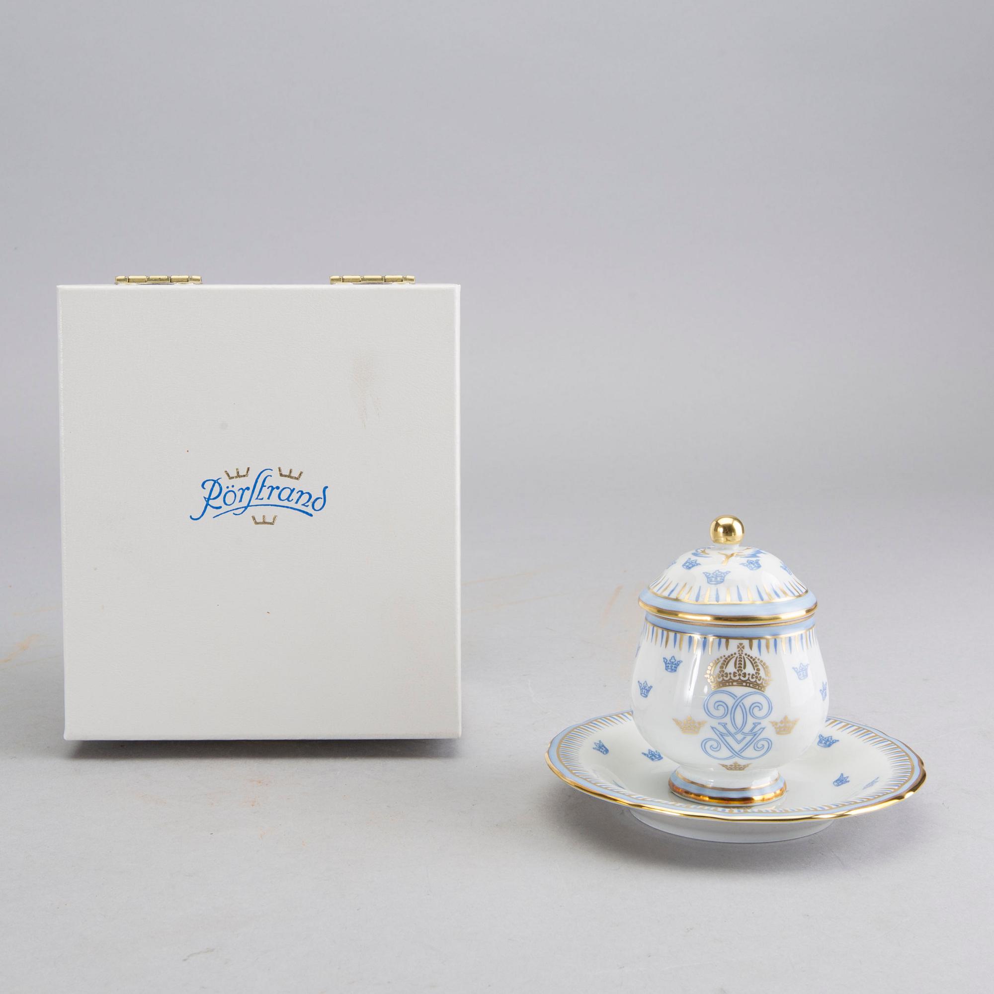 12 PORCELAIN CUSTARD CUPS WITH SAUCERS, Rörstrand, Sweden second half of 20th century.