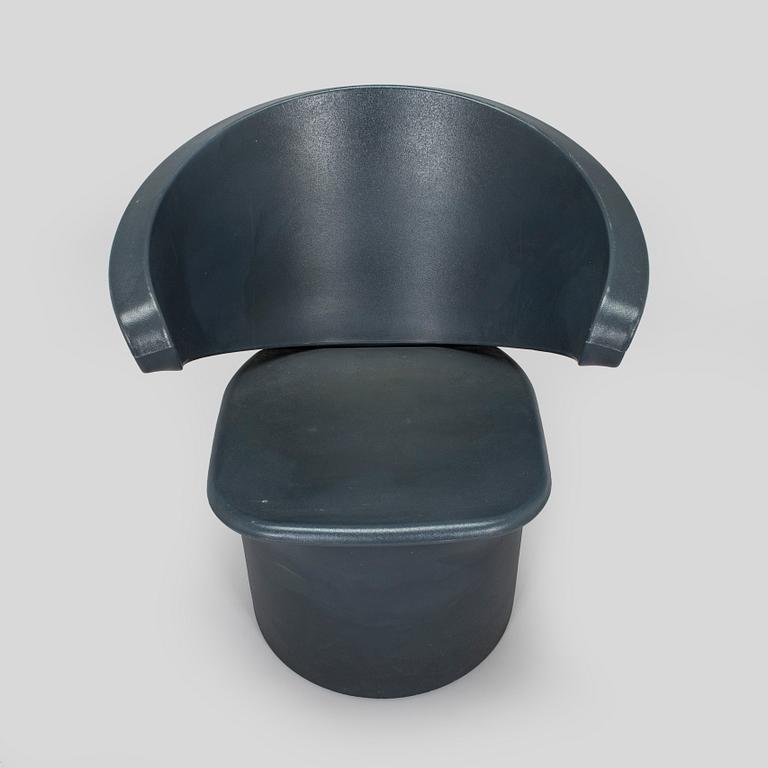 Eero Aarnio, tuoli "Focus" Adelta 2002.