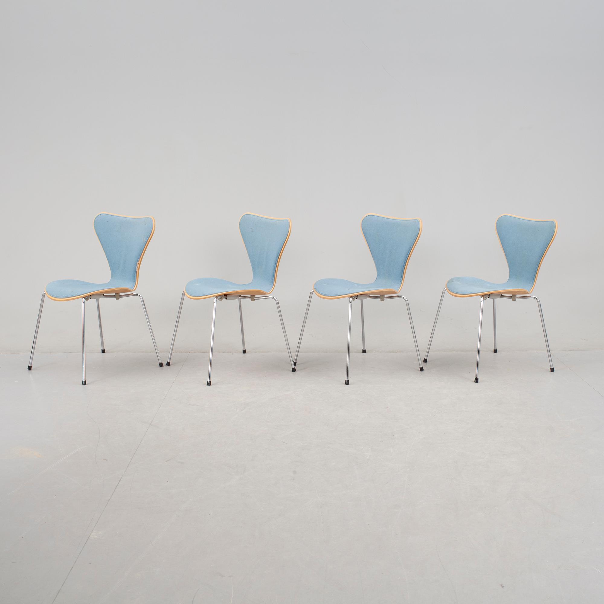 STOLAR, 4 st, "Sjuan", Arne Jacobsen för Fritz Hansen.