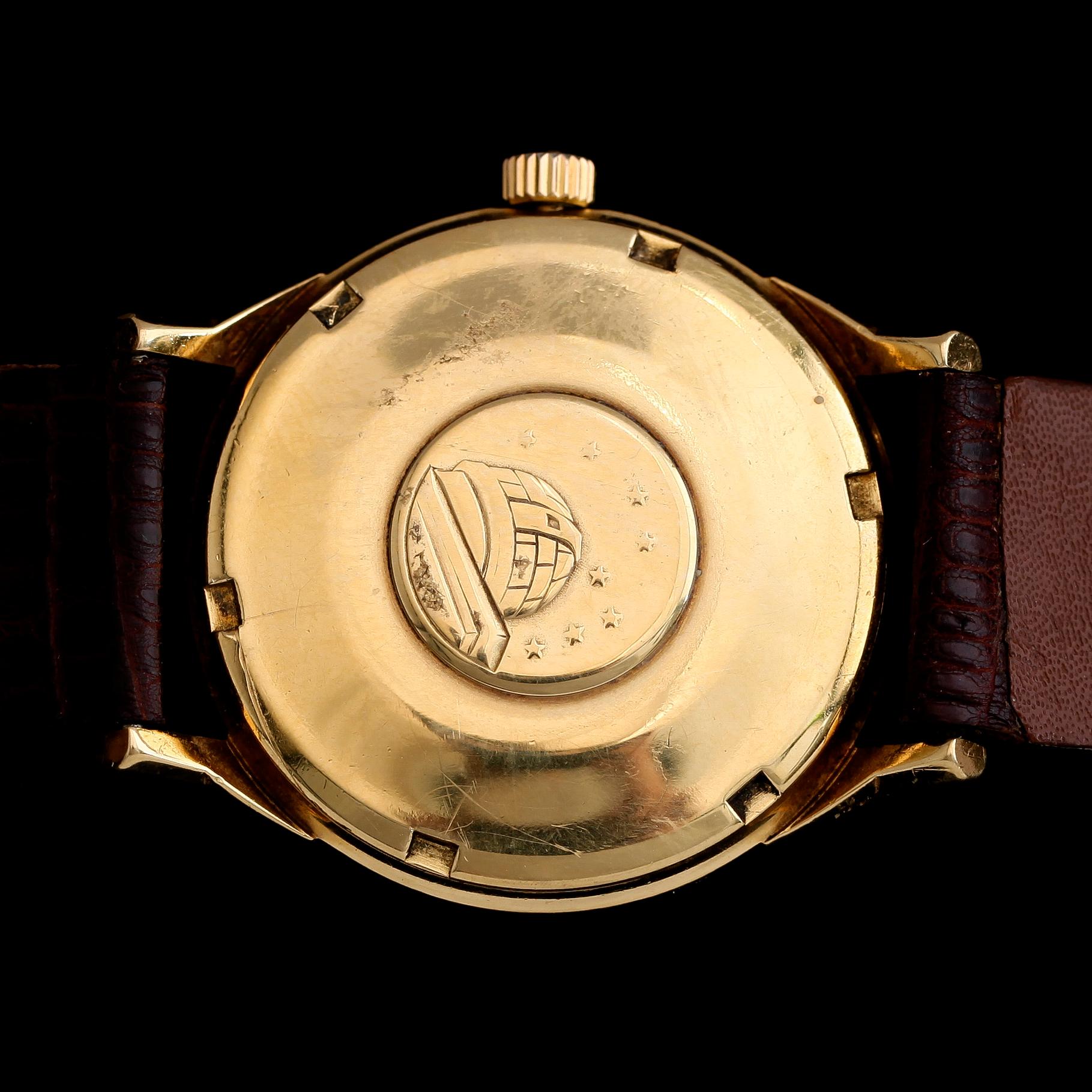 ARMBANDSUR, 18 K guld, Omega, Automatic Chronometer, Constellation.