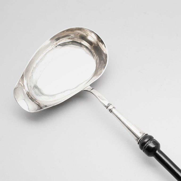 SOPPSLEV, silver, otydliga svenska stämplar 1862.