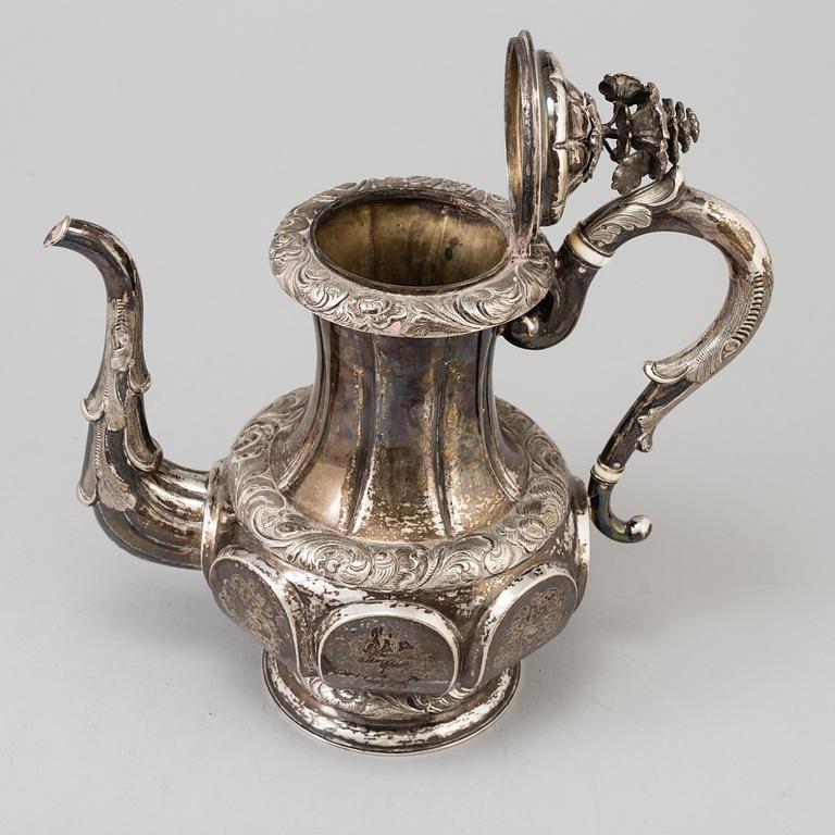 A coffee pot by Lars Larsson, Gothemburg, 1850.