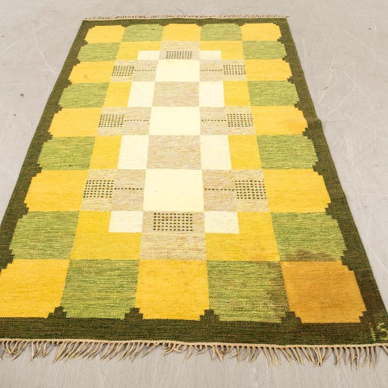Ingegerd Silow, a signed rölakan rug measuring 239x160 cm.
