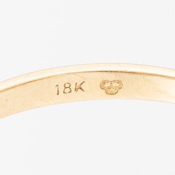 Ring, 18K gold with a pearl and small diamonds.