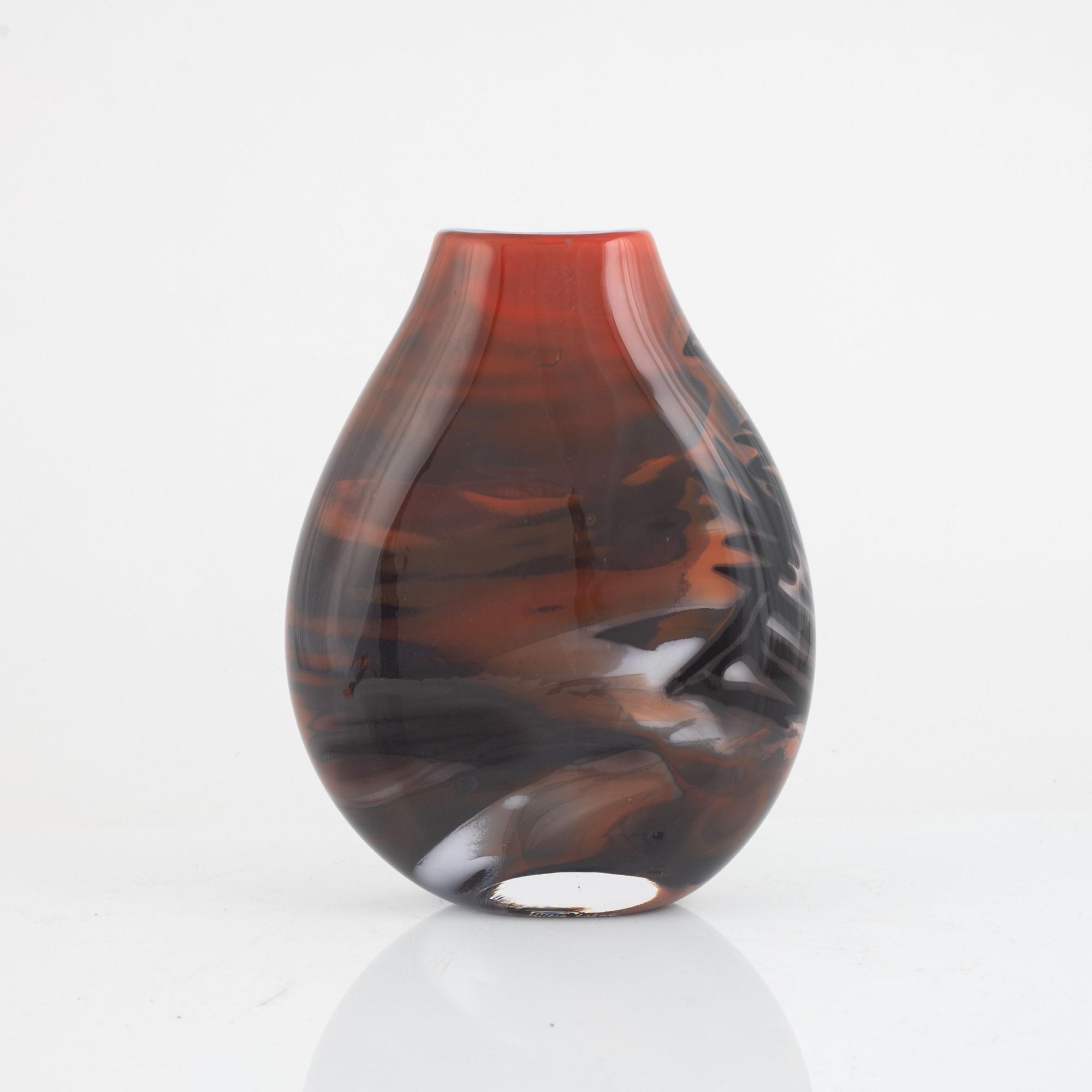 Robert Oldergaarden, a unique 'graal' vase, Oldergaard Glashytta.