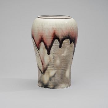 TOINI MUONA, A CERAMIC VASE. Signed TM. Arabia. Early 1940s.