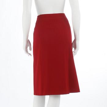 CÉLINE, a red woolblend skirt, size 46.
