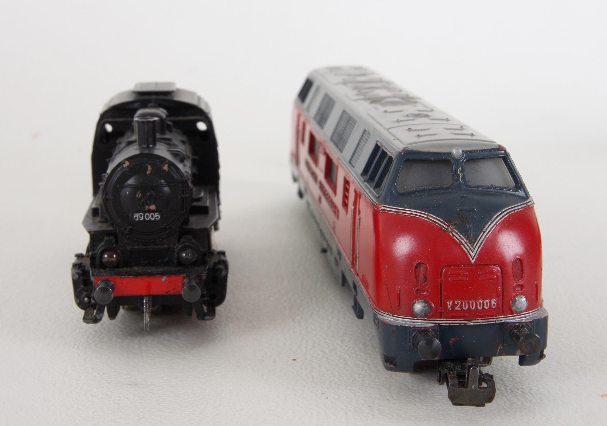LOK, 2 st, Märklin med originalkartong.