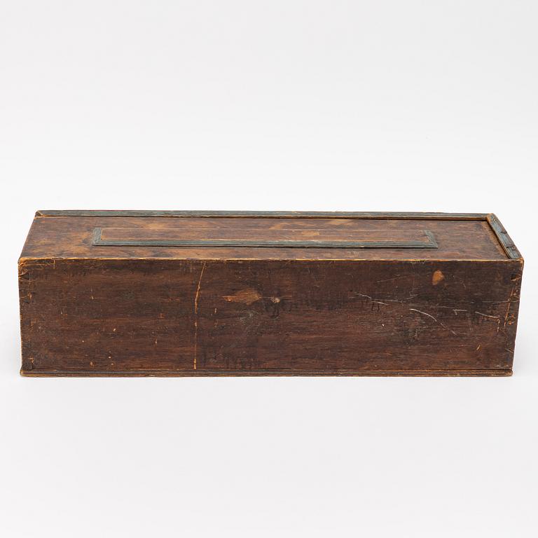 Box, folk art, 19th century.