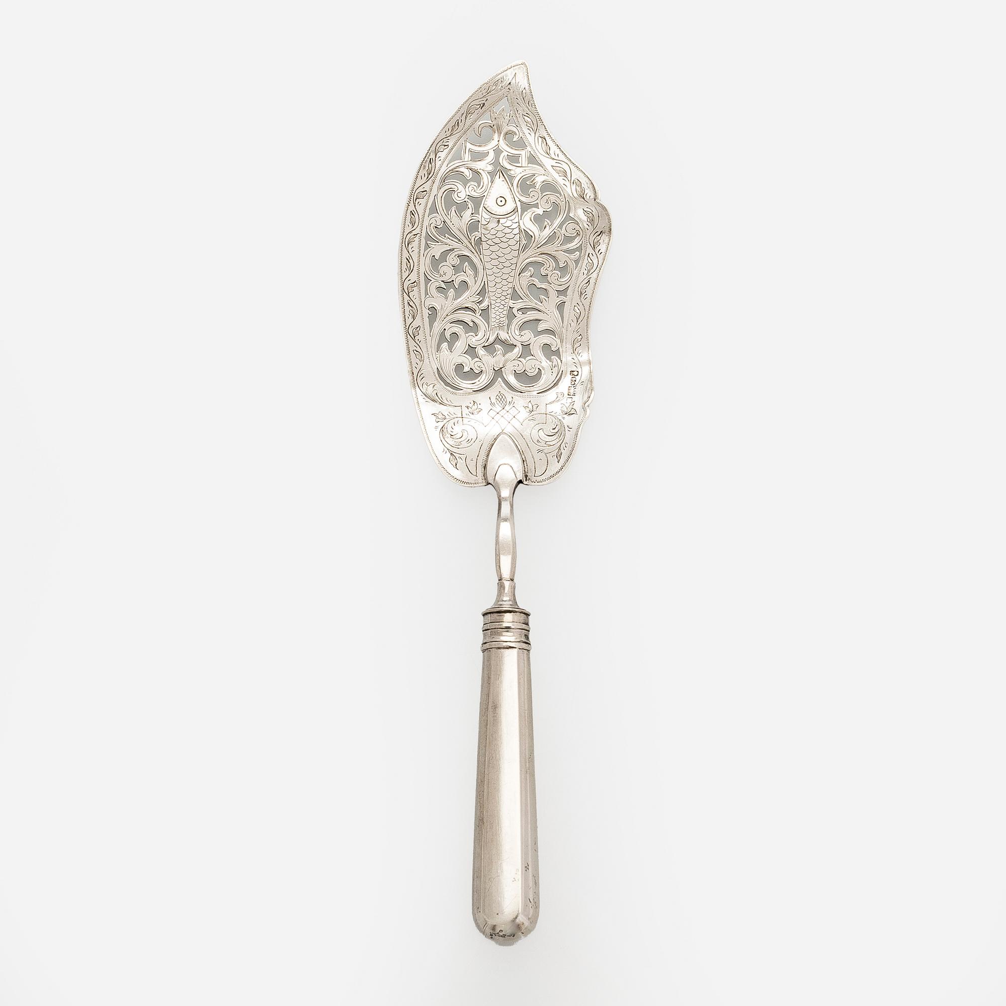 Kalaotin, hopeaa, Moskova 1865. Epäselvä mestarinleima.