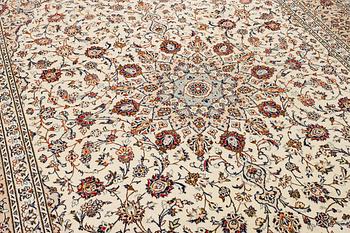 A Keshan carpet, c. 342 x 247 cm.
