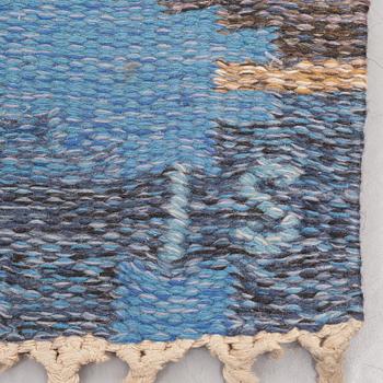 MATTO, flat weave, ca 204 x 137,5 cm, signed IS (Ingegerd Silow).