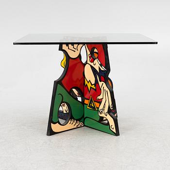 Frédéric Iriarte, a coffee table.