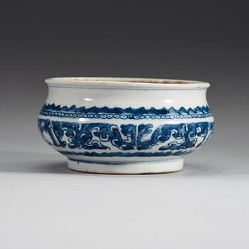 RÖKELSEKAR, porslin. Qingdynastin, Kangxi (1662-1722).