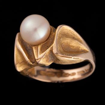 RING, 14K guld, pärla. Björn Weckström, Lapponia 1968. Vikt ca 4,9 g.