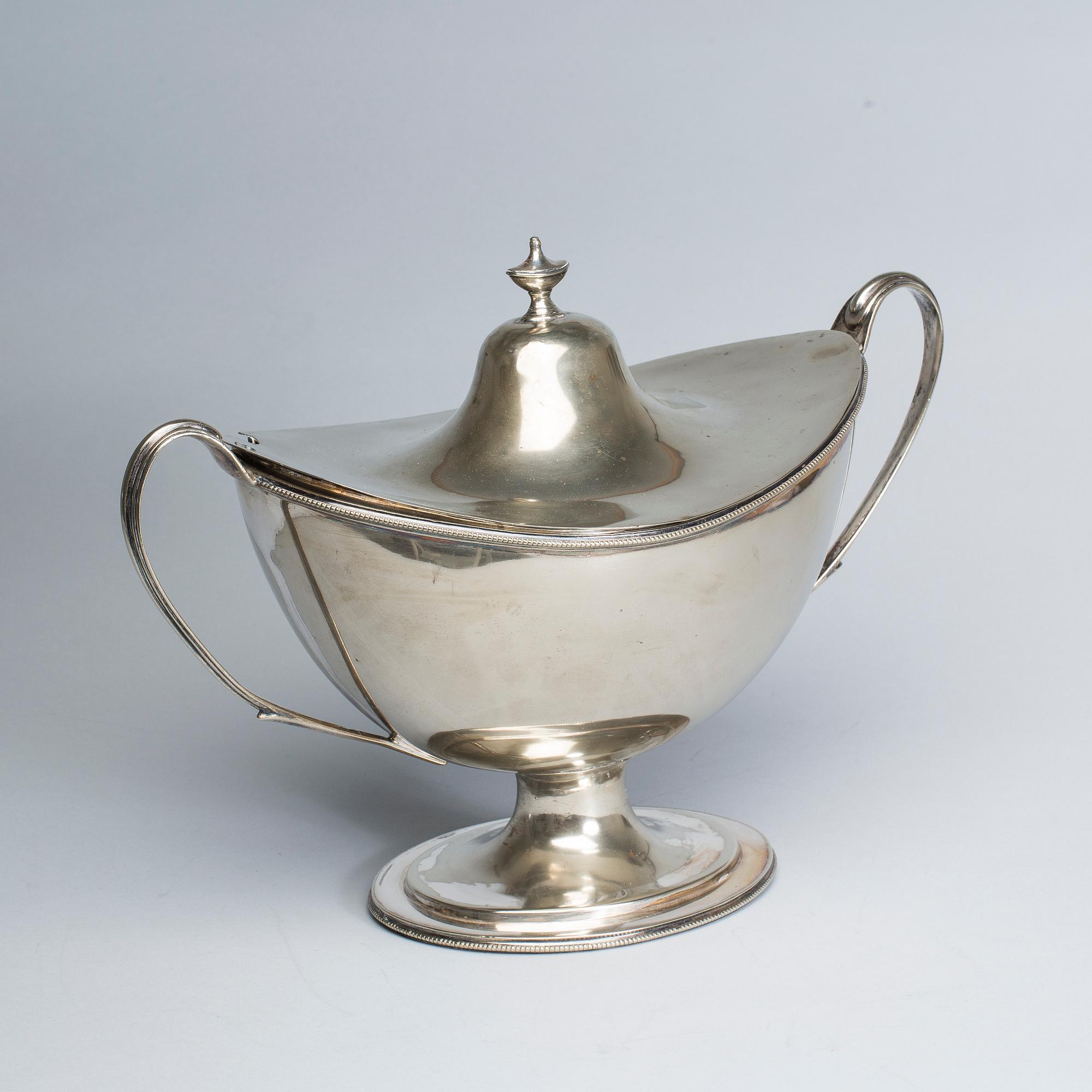 TERRIN med LOCK, pläter. England, William Hutton&Sons ca 1860-tal. På BRICKA.