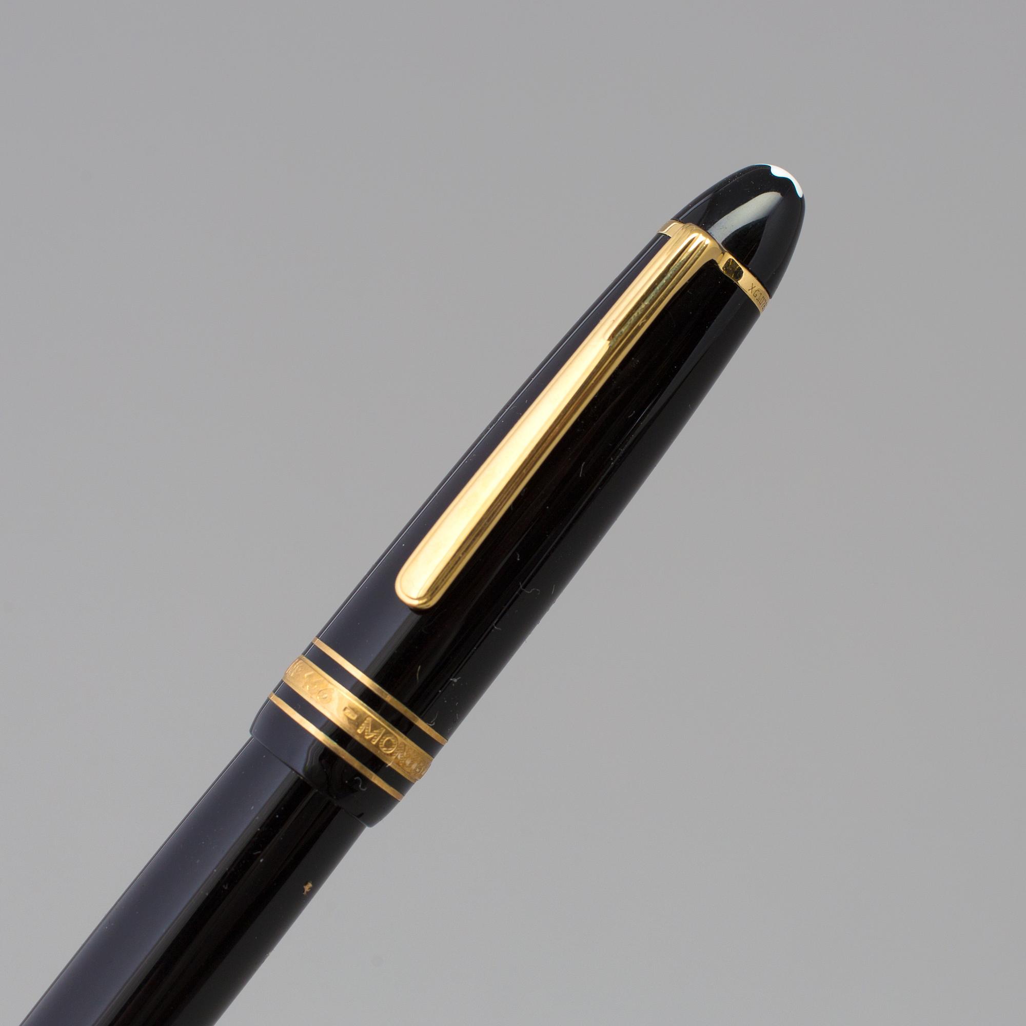A Montblanc highlighter document pen.