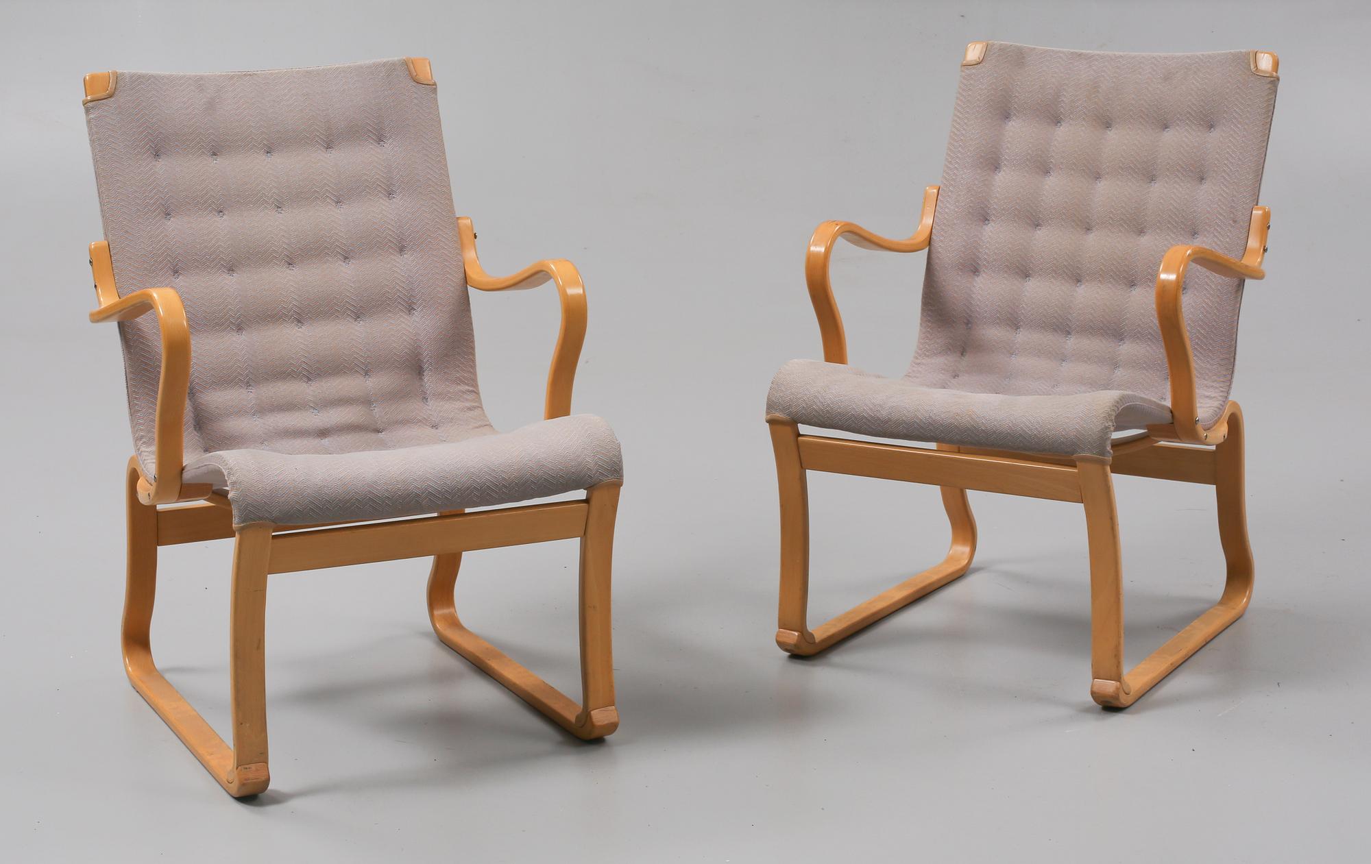 FÅTÖLJER, ett par, "Mina", Bruno Mathsson, 1900-talets andra hälft.