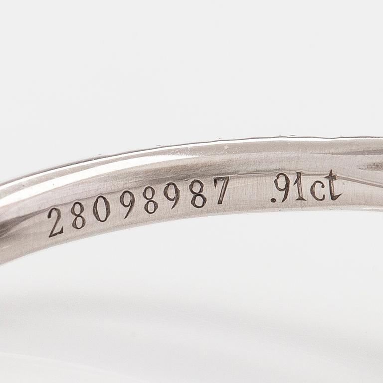 Tiffany & Co, Ring, "Soleste Cushion-cut Double Halo", platina och diamanter.