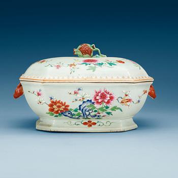 A famille rose tureen with cover, Qing dynasty, Qianlong (1736-95).