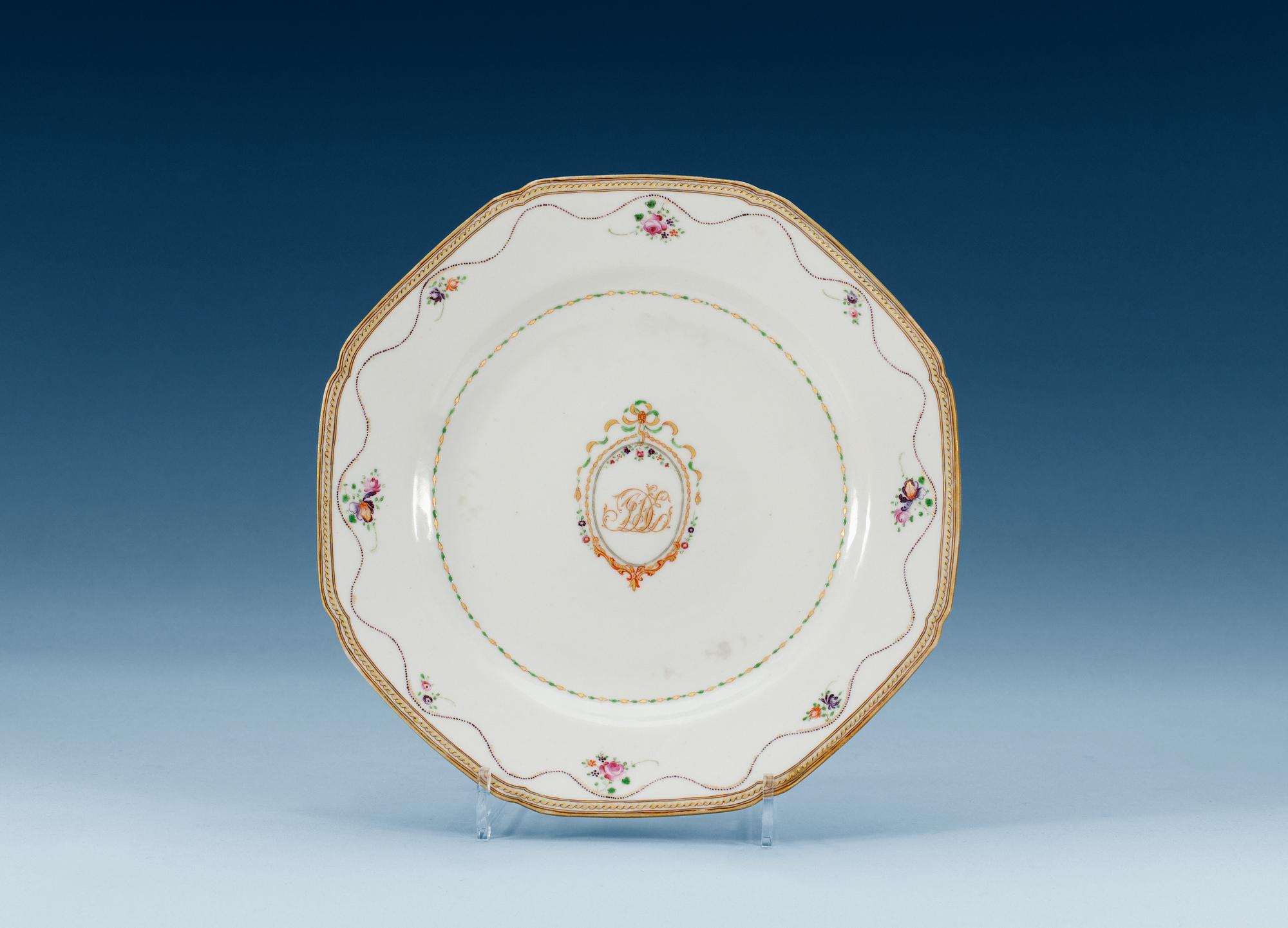 Tallrikar, sex stycken, kompaniporslin. Qing dynastin, Jiaqing (1796-1820).