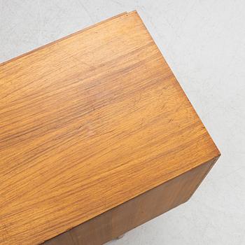 Sideboard, 1900-talets mitt.