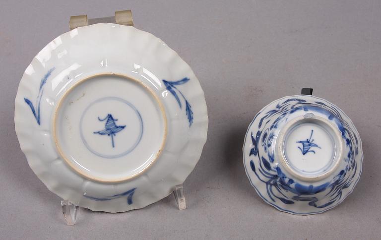 KOPP MED FAT, porslin, Kina, Kangxi 1662-1722.