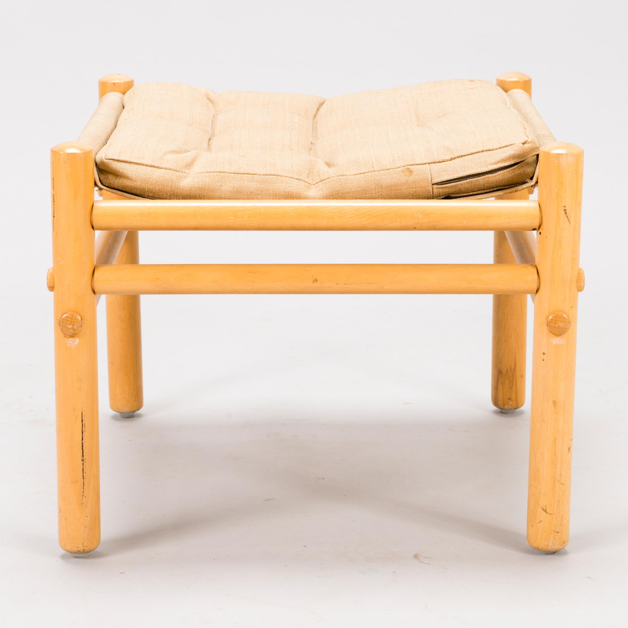 BROR BOIJE, A pair of 'Junker' easy chairs and an ottoman for Dux, Sweden, latter half of the 20th Century.